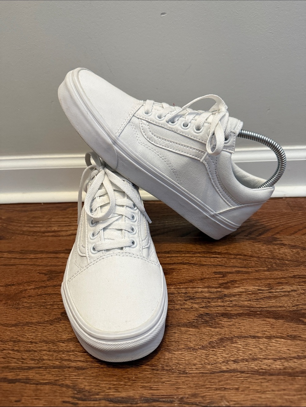 Vans Women's White Canvas Low-Top Sneakers